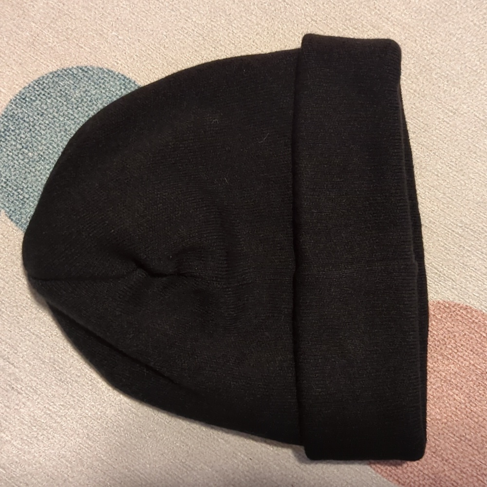 Blackmilk Sharkie beanie - Picture 3 of 3